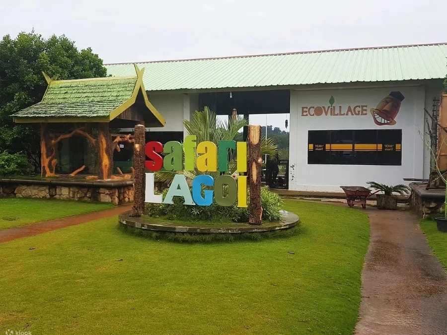 Blue Lake & Desert + Safari Lagoi bintan package